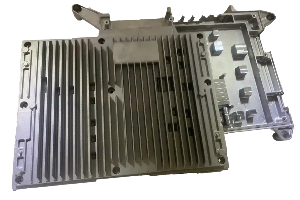 Aluminum die cast heat sink baseplate with machined mounting surfaces