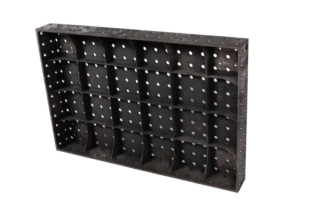 Sand cast grid plate with ribbed structure and multiple perforations