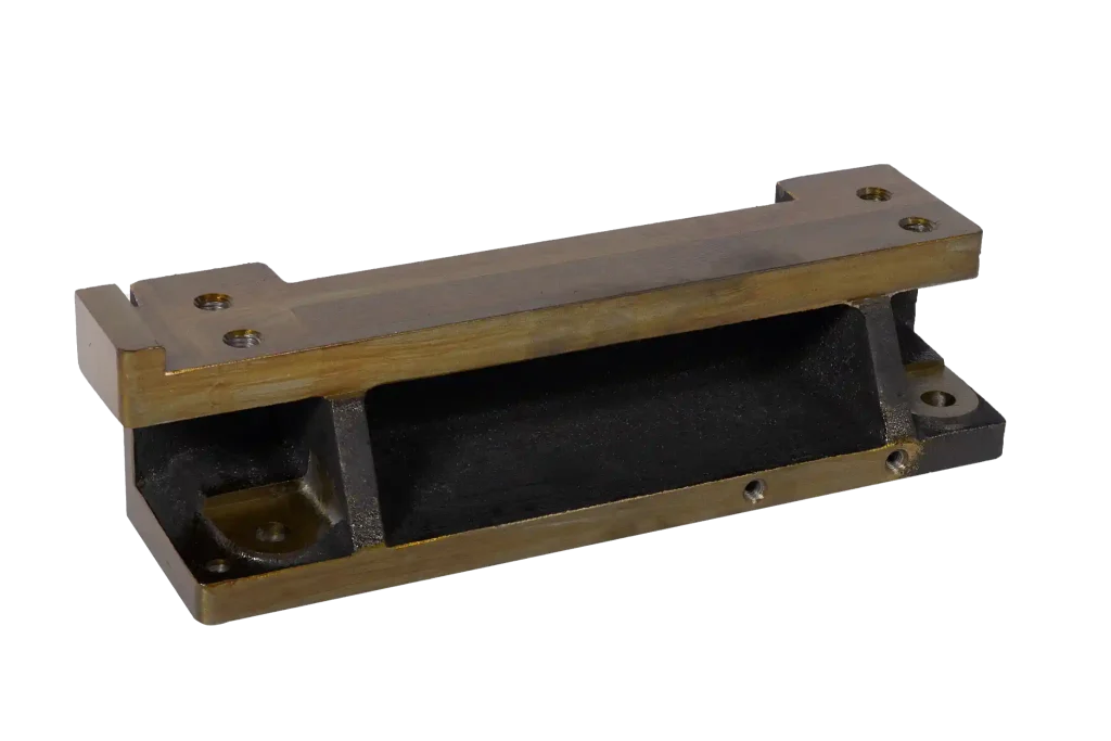 Sand cast mounting base plate with long cavity and machined rails