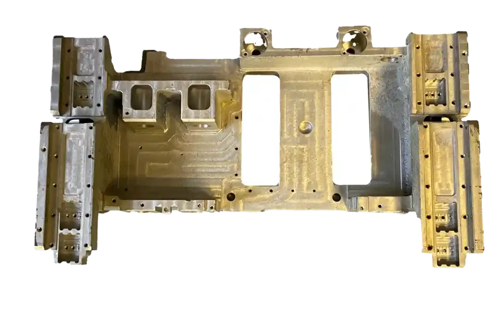Baumaschinen-Getriebegehäuseguss mit integrierten Strukturöffnungen und Montageprofilen