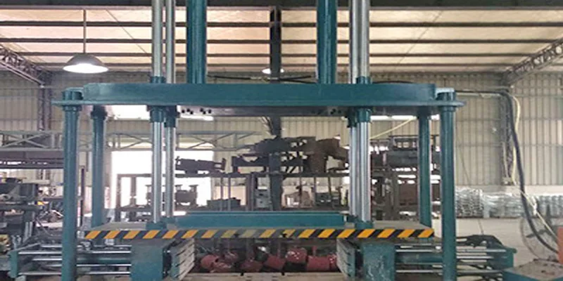 Gravity casting machine for aluminum permanent mold casting